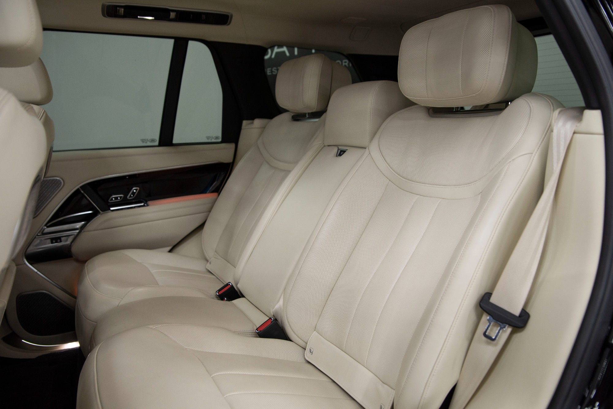 USED 2022 LAND ROVER RANGE ROVER P530 4.4 AUTOBIOGRAPHY ESTATE