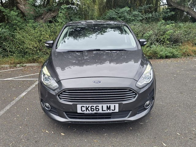 View our FORD S-MAX
