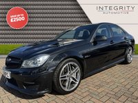 USED 2013 63 MERCEDES-BENZ C-CLASS 6.2 C63 AMG 4d 457 BHP LOW MILES/SUNROOF