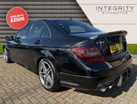 USED 2013 63 MERCEDES-BENZ C-CLASS 6.2 C63 AMG 4d 457 BHP LOW MILES/SUNROOF