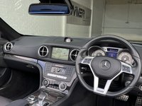USED 2015 15 MERCEDES-BENZ SL 3.0 SL400 AMG SPORT 2d 329 BHP 
