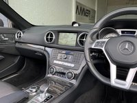 USED 2015 15 MERCEDES-BENZ SL 3.0 SL400 AMG SPORT 2d 329 BHP 