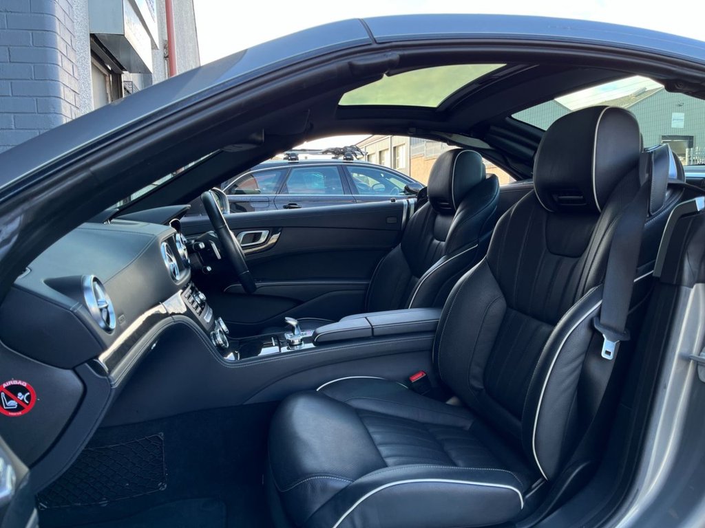 USED 2015 15 MERCEDES-BENZ SL 3.0 SL400 AMG SPORT 2d 329 BHP 