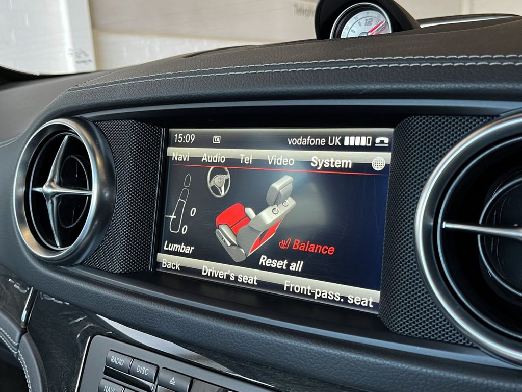 USED 2015 15 MERCEDES-BENZ SL 3.0 SL400 AMG SPORT 2d 329 BHP 