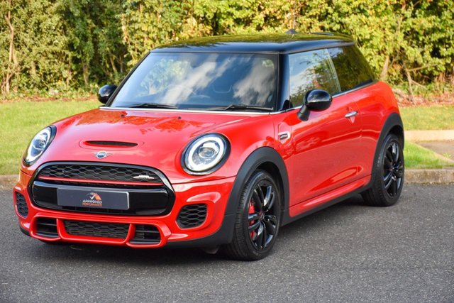 2019 19 MINI Hatch John Cooper Works 2.0 JOHN COOPER WORKS 3d 228 BHP