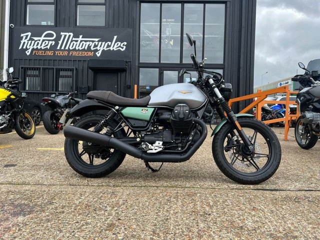 2021 M Moto Guzzi V7 853cc V7 IV STONE CENTENARY  64 BHP