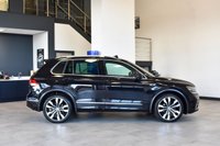 USED 2018 68 VOLKSWAGEN TIGUAN 2.0 R-LINE TDI 4MOTION DSG 5d 148 BHP Pan Roof, Discover Nav, Apps