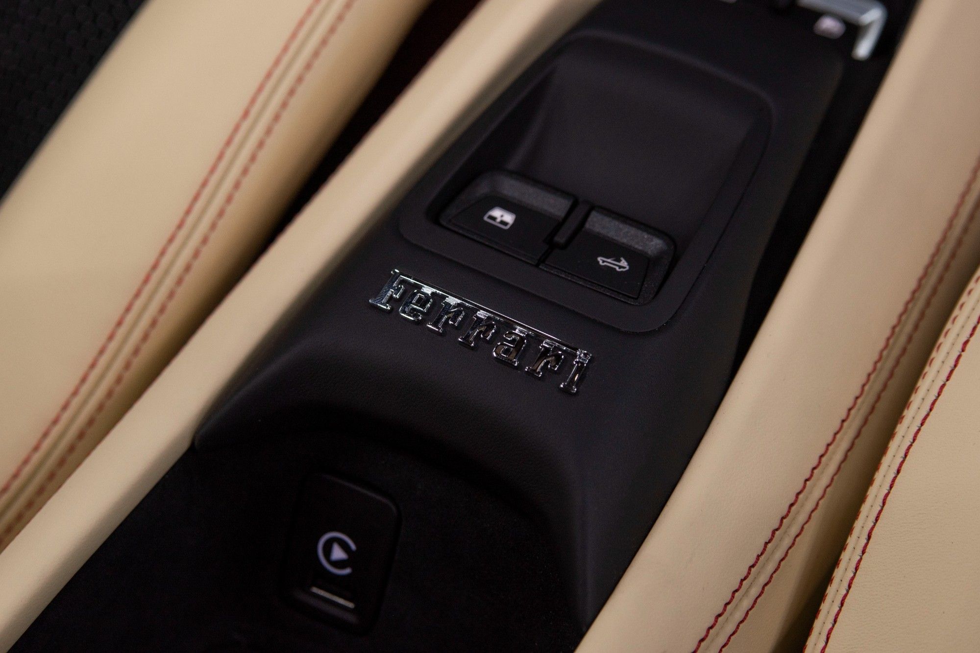 USED 2021 C FERRARI F8 3.9 SPIDER  