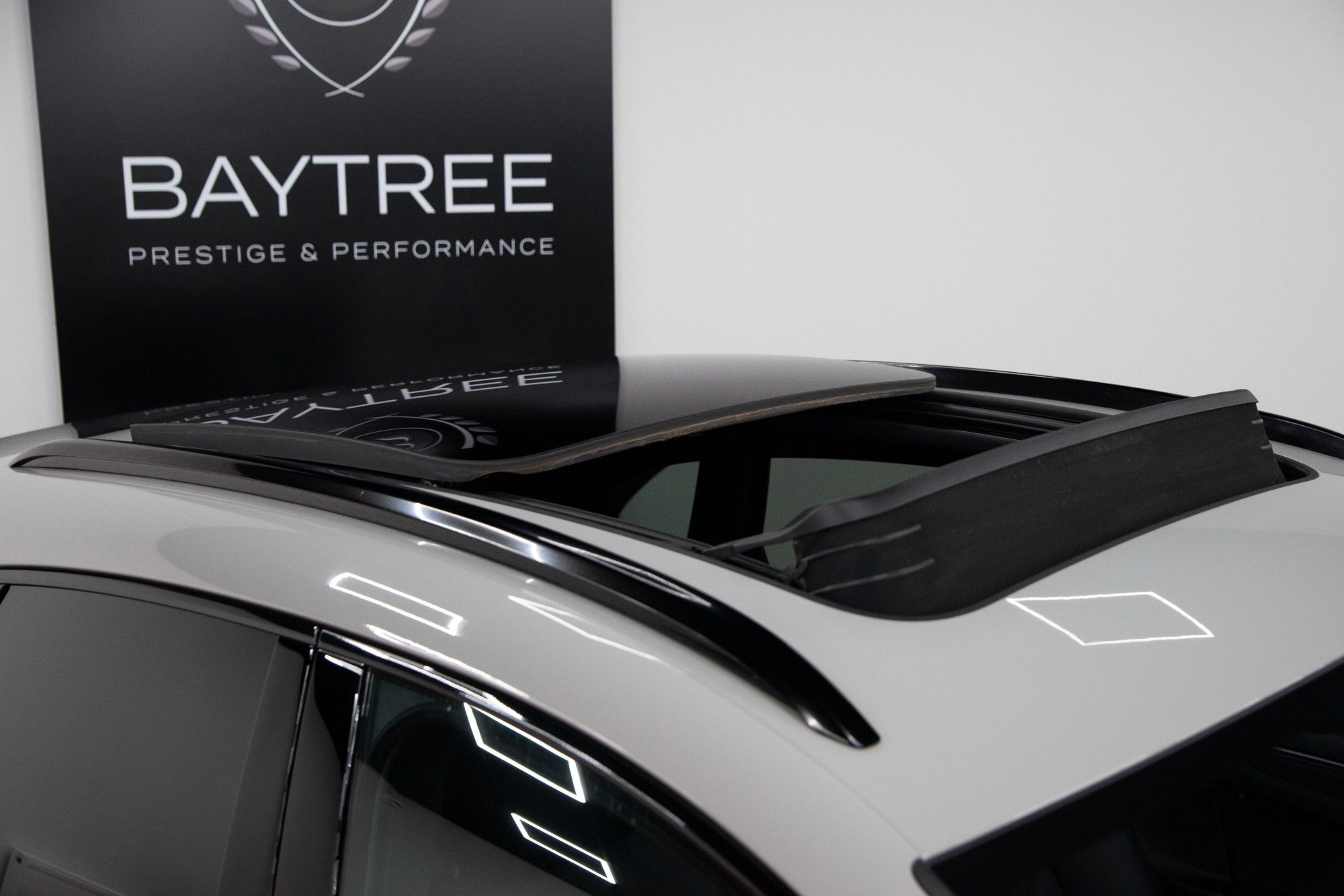 USED 2019 69 PORSCHE MACAN 2.0 PDK 5d 242 BHP 