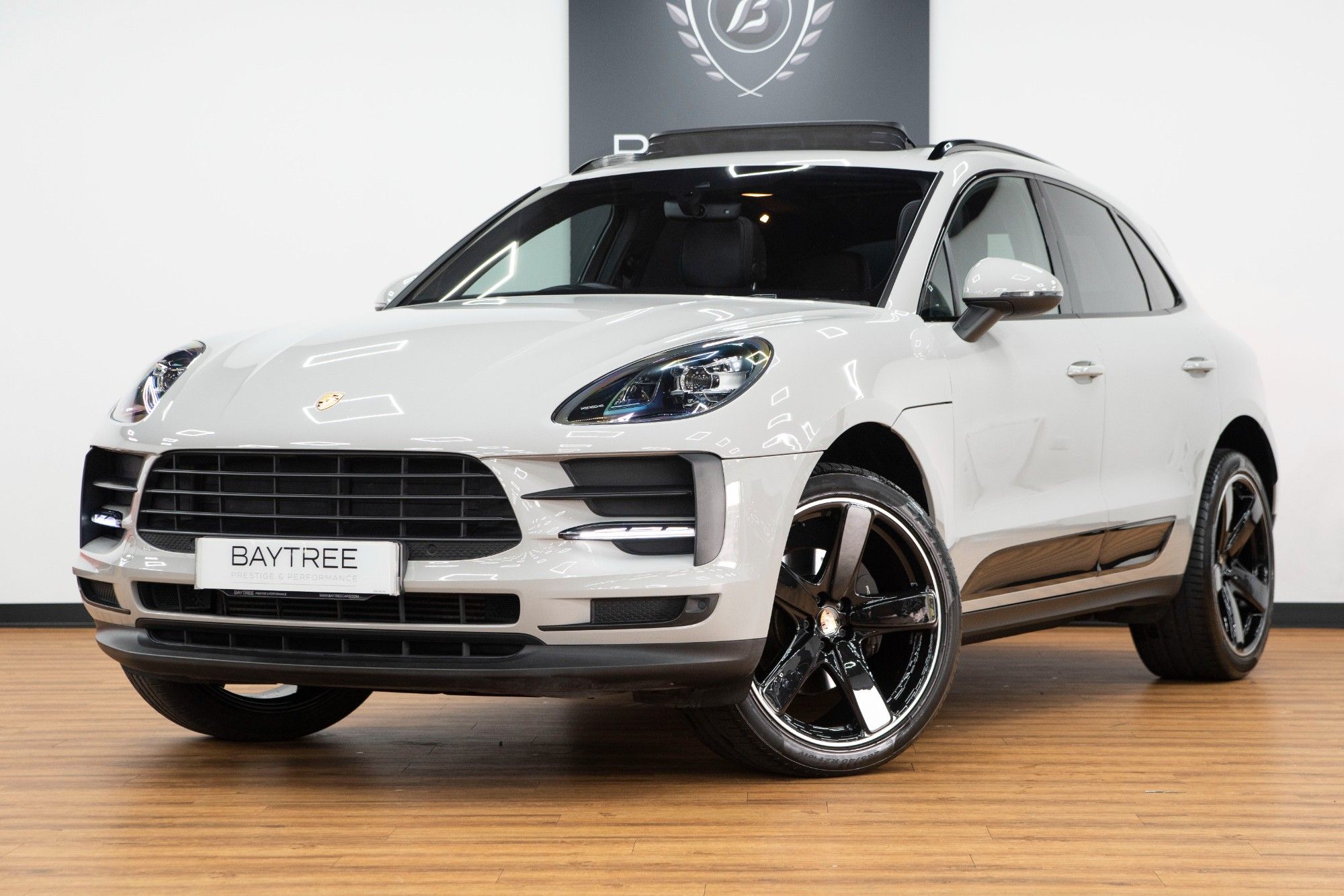 USED 2019 69 PORSCHE MACAN 2.0 PDK 5d 242 BHP 