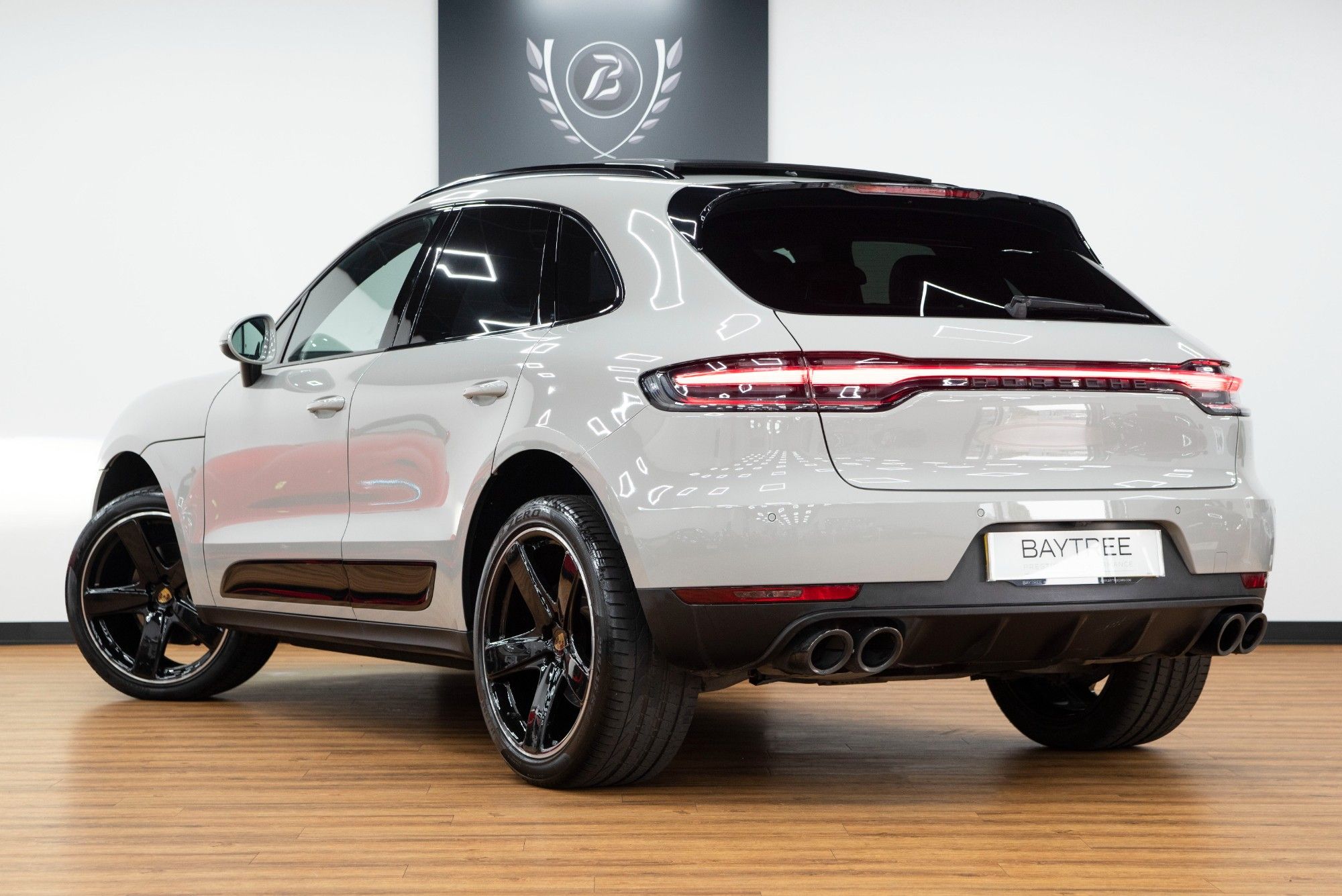USED 2019 69 PORSCHE MACAN 2.0 PDK 5d 242 BHP 