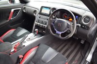 USED 2009 59 NISSAN GT-R 3.8 BLACK EDITION 2d 479 BHP BESPOKE INTERIOR / LOW MILES!!