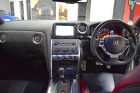 USED 2009 59 NISSAN GT-R 3.8 BLACK EDITION 2d 479 BHP BESPOKE INTERIOR / LOW MILES!!
