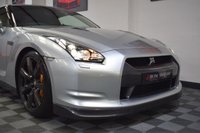 USED 2009 59 NISSAN GT-R 3.8 BLACK EDITION 2d 479 BHP BESPOKE INTERIOR / LOW MILES!!