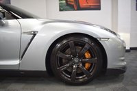 USED 2009 59 NISSAN GT-R 3.8 BLACK EDITION 2d 479 BHP BESPOKE INTERIOR / LOW MILES!!