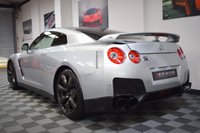USED 2009 59 NISSAN GT-R 3.8 BLACK EDITION 2d 479 BHP BESPOKE INTERIOR / LOW MILES!!
