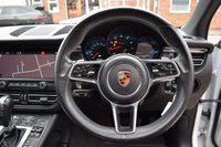 USED 2018 68 PORSCHE MACAN 2.0 PDK 5d AUTO 242 BHP PAN ROOF / PASM / BOSE / PDLS+