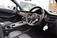 USED 2018 68 PORSCHE MACAN 2.0 PDK 5d AUTO 242 BHP PAN ROOF / PASM / BOSE / PDLS+