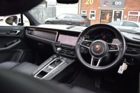 USED 2018 68 PORSCHE MACAN 2.0 PDK 5d AUTO 242 BHP PAN ROOF / PASM / BOSE / PDLS+