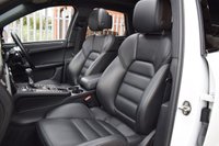 USED 2018 68 PORSCHE MACAN 2.0 PDK 5d AUTO 242 BHP PAN ROOF / PASM / BOSE / PDLS+