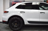 USED 2018 68 PORSCHE MACAN 2.0 PDK 5d AUTO 242 BHP PAN ROOF / PASM / BOSE / PDLS+