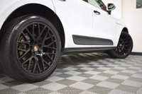 USED 2018 68 PORSCHE MACAN 2.0 PDK 5d AUTO 242 BHP PAN ROOF / PASM / BOSE / PDLS+