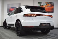 USED 2018 68 PORSCHE MACAN 2.0 PDK 5d AUTO 242 BHP PAN ROOF / PASM / BOSE / PDLS+