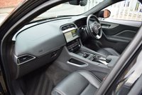 USED 2020 70 JAGUAR F-PACE 2.0 CHEQUERED FLAG AWD 5d 178 BHP PAN ROOF / MERIDIAN / 1 OWNER