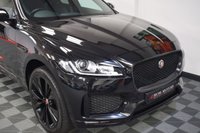 USED 2020 70 JAGUAR F-PACE 2.0 CHEQUERED FLAG AWD 5d 178 BHP PAN ROOF / MERIDIAN / 1 OWNER