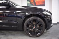 USED 2020 70 JAGUAR F-PACE 2.0 CHEQUERED FLAG AWD 5d 178 BHP PAN ROOF / MERIDIAN / 1 OWNER