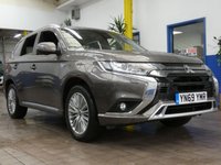 USED 2019 69 MITSUBISHI OUTLANDER 2.4 PHEV DYNAMIC 5d 222 BHP APP SAT NAV REAR VIEW CAMERA 1 OWNER MITSUBISHI WARRANTY TILL OCT 2024