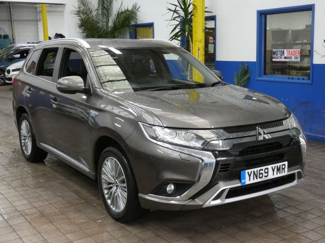 2019 69 Mitsubishi Outlander 2.4 PHEV DYNAMIC 5d 222 BHP