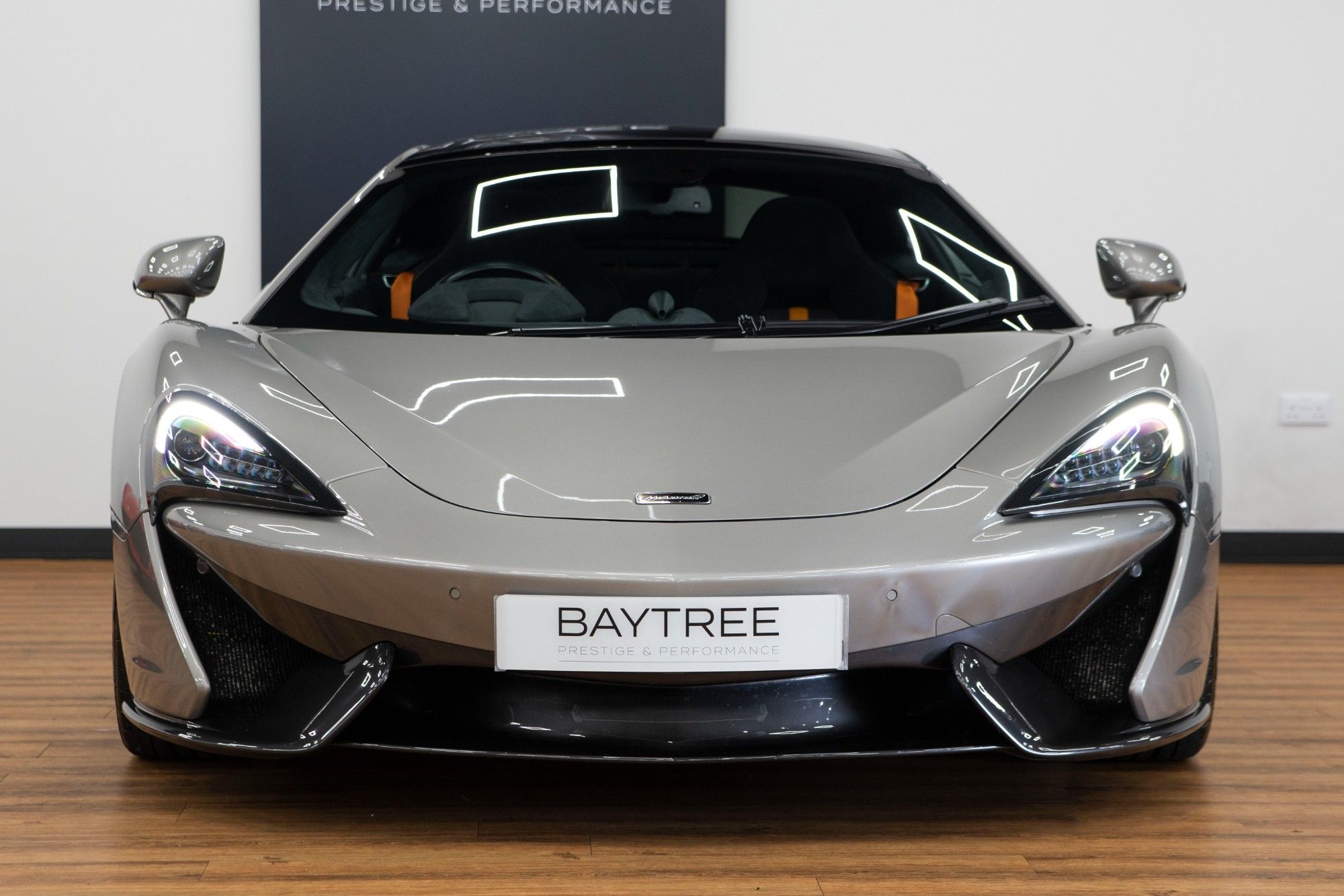 USED 2017 V MCLAREN 570GT 3.8 V8 SSG 2d 562 BHP 
