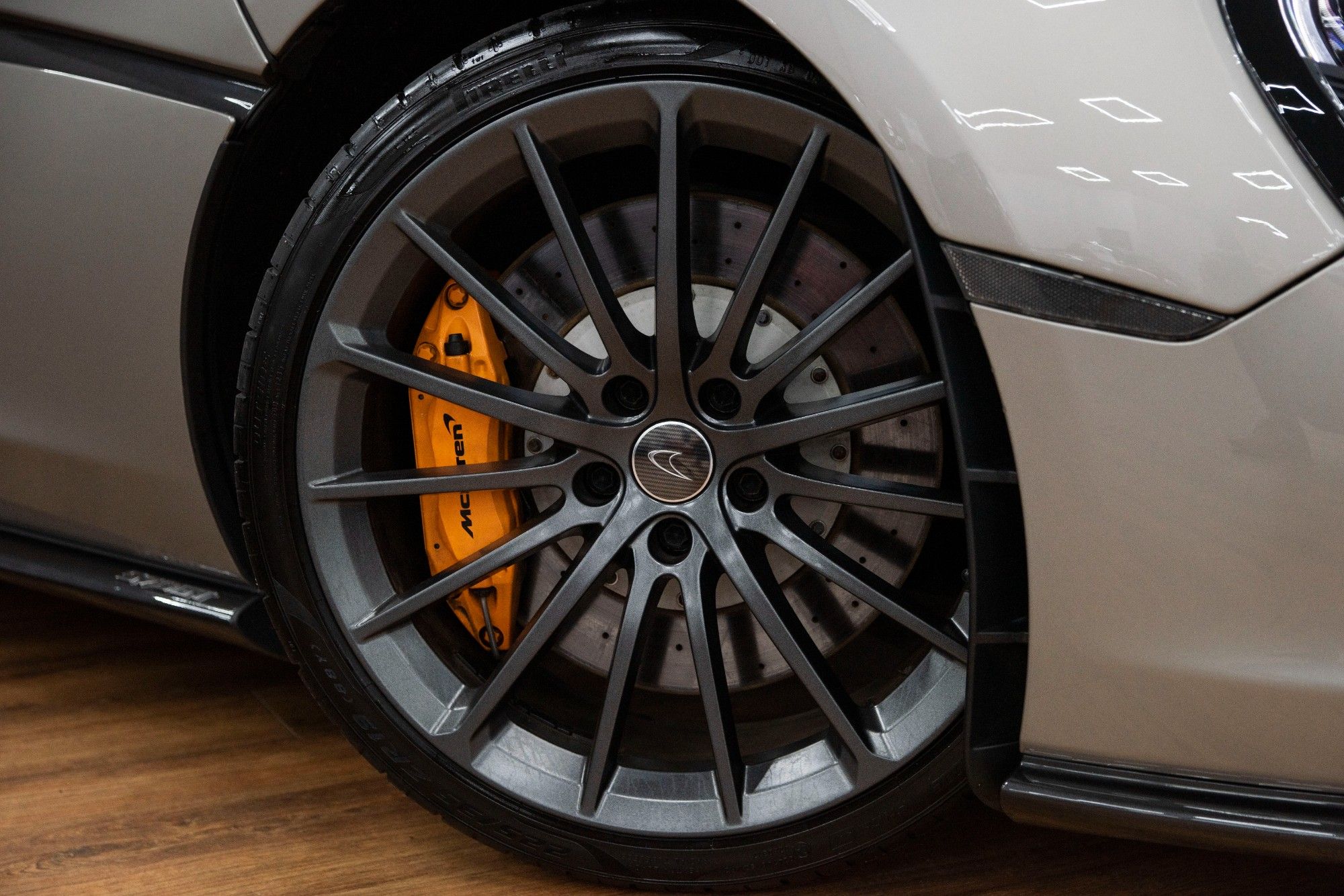 USED 2017 V MCLAREN 570GT 3.8 V8 SSG 2d 562 BHP 