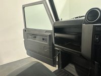 USED 2008 58 LAND ROVER DEFENDER 2.4 90 COUNTY HARD TOP 2d 122 BHP heated seats