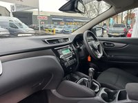 USED 2017 67 NISSAN QASHQAI 1.5 DCI VISIA 5d 108 BHP ONLY 2 OWNERS FROM NEW+ULEZ COMPLIANT+ULTRA LOW MILEAGE+SERVICE HISTORY+A FANTASTIC EXAMPLE WITH PARK ASSIST AND AIR CONDITIONING+1 FULL YEARS MOT PRIOR TO COLLECTION+FINANCE AND EXTENDED WARRANTY AVAILABLE ON THIS USED VEHICLE!!!