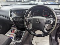 USED 2020 70 MITSUBISHI L200 2.3 DI-D WARRIOR DCB 148 BHP ONLY 1 OWNER FROM NEW+ULEZ COMPLIANT+NO VAT+NICE MILEAGE WITH A FULL SERVICE HISTORY+REAR LOAD LINER+TOW BAR+AIR CONDITIONING+CLIMATE CONTROL+ALLOY WHEELS+NO VAT+AN EXCELLENT EXAMPLE ALL ROUND+NO VAT+THE PRICE YOU SEE IS THE PRICE YOU PAY+1 FULL YEARS MOT PRIOR TO COLLECTION+FINANCE AND EXTENDED WARRANTY AVAILABLE ON THIS USED VEHICLE!!!!
