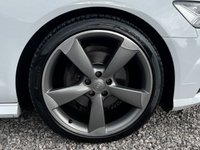 USED 2016 16 AUDI A6 2.0 AVANT TDI ULTRA BLACK EDITION 5d 188 BHP LEATHER+BOSE+20"ALLOYS+SAT NAV