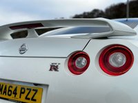 USED 2014 64 NISSAN GT-R 3.8 V6 2d 550 BHP 