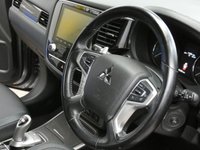 USED 2020 20 MITSUBISHI OUTLANDER 2.4 PHEV DYNAMIC 5d 222 BHP APP BASED SAT NAV REAR VIEW CAMERA HEATED LEATHER 1 OWNER MITSUBISHI WARRANTY TILL MARCH 2025
