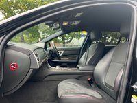 USED 2015 15 JAGUAR XF 2.2 D R-SPORT SPORTBRAKE 5d 163 BHP 