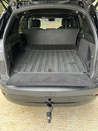 USED 2021 21 LAND ROVER DISCOVERY 3.0 HSE MHEV 296 BHP + Tow Bar + 360 Camera + 22 Inch Gloss Black Alloys + 1 Owner +