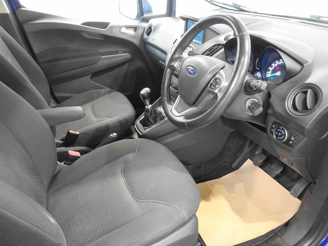 2018 Ford Transit Courier - Photo 12