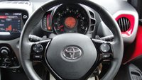 USED 2020 70 TOYOTA AYGO 1.0 VVT-I X-PLAY X-SHIFT TSS 5d 69 BHP EURO 6 REVERSE CAMERA ULEZ AUTOMATIC