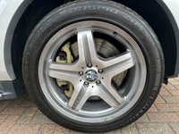 USED 2009 59 MERCEDES-BENZ M-CLASS 6.2 ML63 AMG 4MATIC 5d 503 BHP **HUGE SPEC**