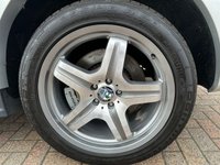 USED 2009 59 MERCEDES-BENZ M-CLASS 6.2 ML63 AMG 4MATIC 5d 503 BHP **HUGE SPEC**