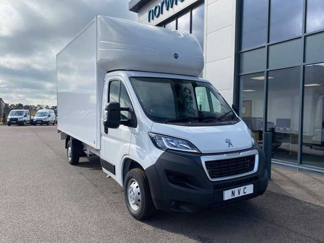 2022 72 Peugeot Boxer 2.2 BLUEHDI 335 L4 140PS LUTON TAIL LIFT AIRCON