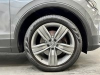 USED 2017 66 VOLKSWAGEN TIGUAN 2.0 TSI BlueMotion Tech SEL SUV 5dr Petrol DSG 4Motion Euro 6 (s/s) (180 ps) PanRoof,SatNav,&pound;5.2KExtras