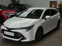 USED 2019 69 TOYOTA COROLLA 1.8 VVT-I EXCEL 5d 121 BHP SAT NAV REAR CAMERA PART LEATHER HEATED SEATS 1 OWNER TOYOTA WARRANTY TILL OCT 2029
