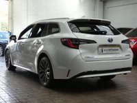USED 2019 69 TOYOTA COROLLA 1.8 VVT-I EXCEL 5d 121 BHP SAT NAV REAR CAMERA PART LEATHER HEATED SEATS 1 OWNER TOYOTA WARRANTY TILL OCT 2029